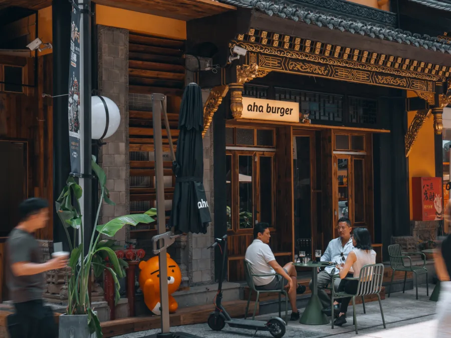 Aha Burger beside Luohan Temple